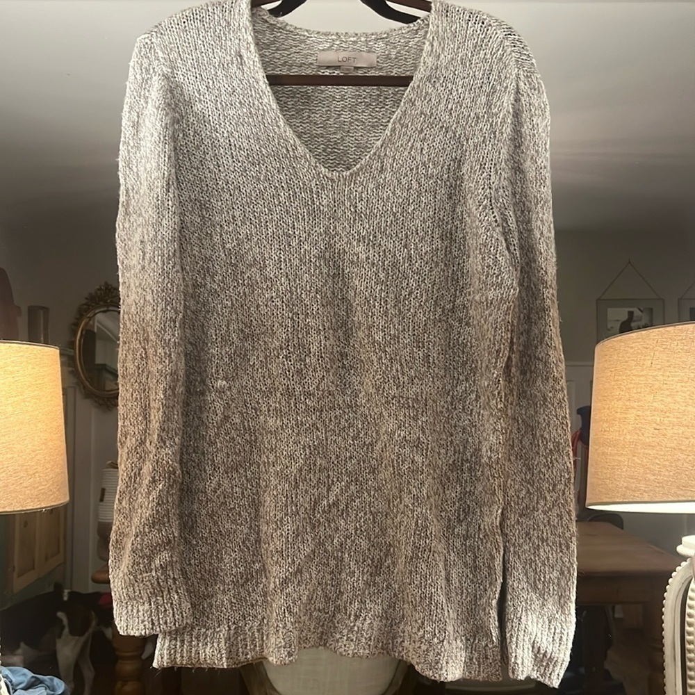 LOFT V-neck Cable Gray Heather Sweater Knit​​